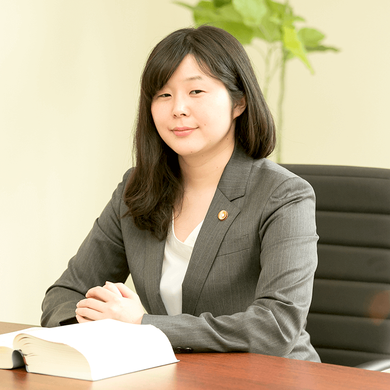 シニアアソシエイト 弁護士 今井 綾香