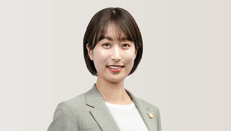 弁護士 中野晶